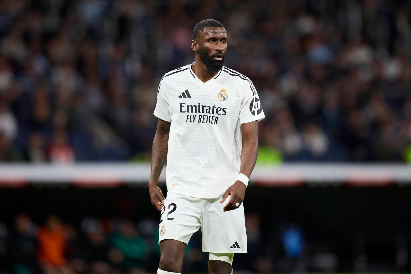 Rüdiger pred teškom kaznom: Bacanje leda, uvrede i haos u finalu protiv Barcelone