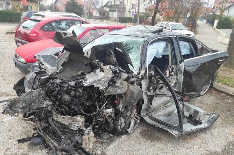 U tom sudaru, Čobić i Jovičić su zadobili višestruke povrede, usljed kojih su preminuli.