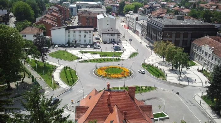 Dramatično u bh. gradu: Sestre se potukle ispred kuće rahmetli oca zbog raspodjele imovine