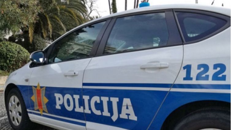Kamion za odvoz smeća završio u cvjećari: Četiri osobe povrijeđene, pojavili se prvi snimci
