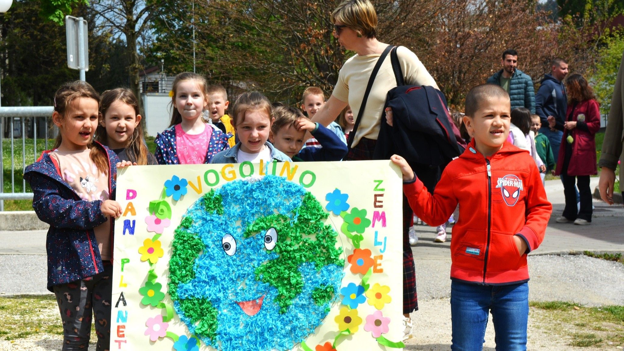Dan planete Zemlje je iskorišten kao prilika da se zajednički promovišu vrijednosti održivog razvoja, potaknu mlade na aktivizam i doprinese stvaranju zdravijeg i čišćeg okruženja
