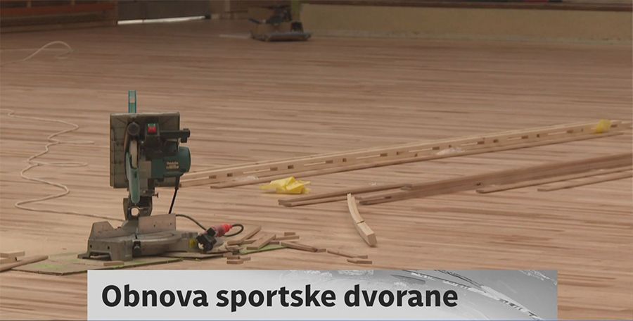 Radovi na rekonsturkciji parketa su u toku, a danas ih je obišao načelnik Novog Grada, Semir Efendić.