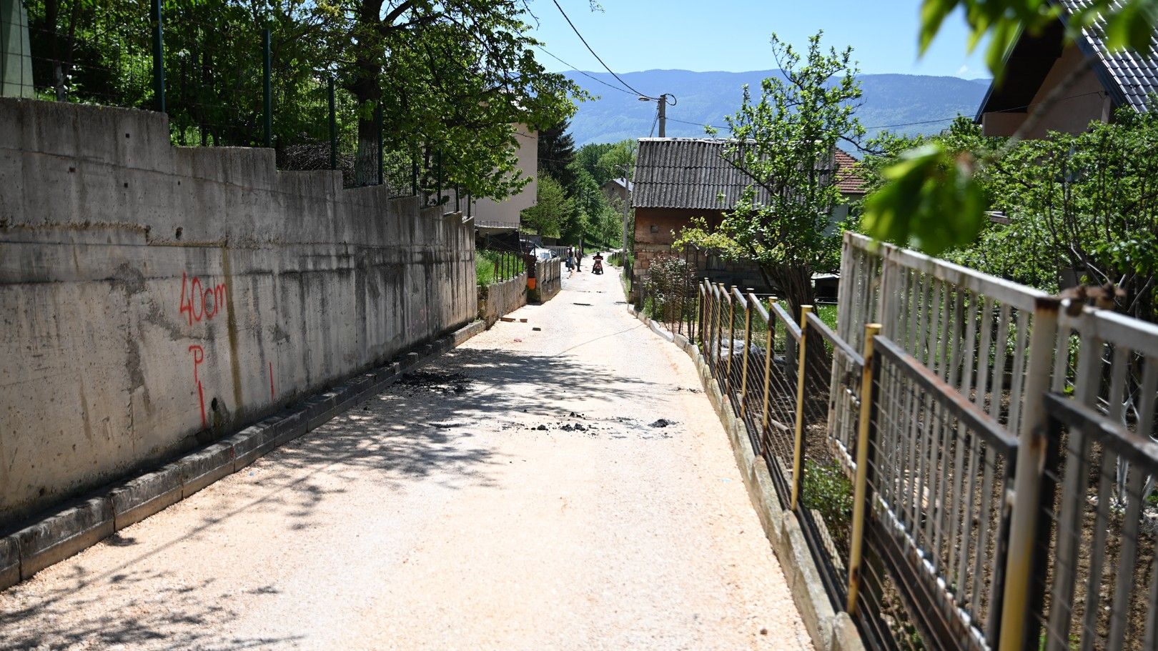 Implementacijom ovog projekta trajno se rješava dugogodišnji problem slijevanja atmosferskih voda i plavljenja stambenih objekata