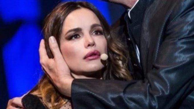 Njeni snovi su ostali nedosanjani, mi smo ostali bez nje, ali živi kroz pjesmu, kazala je Severina