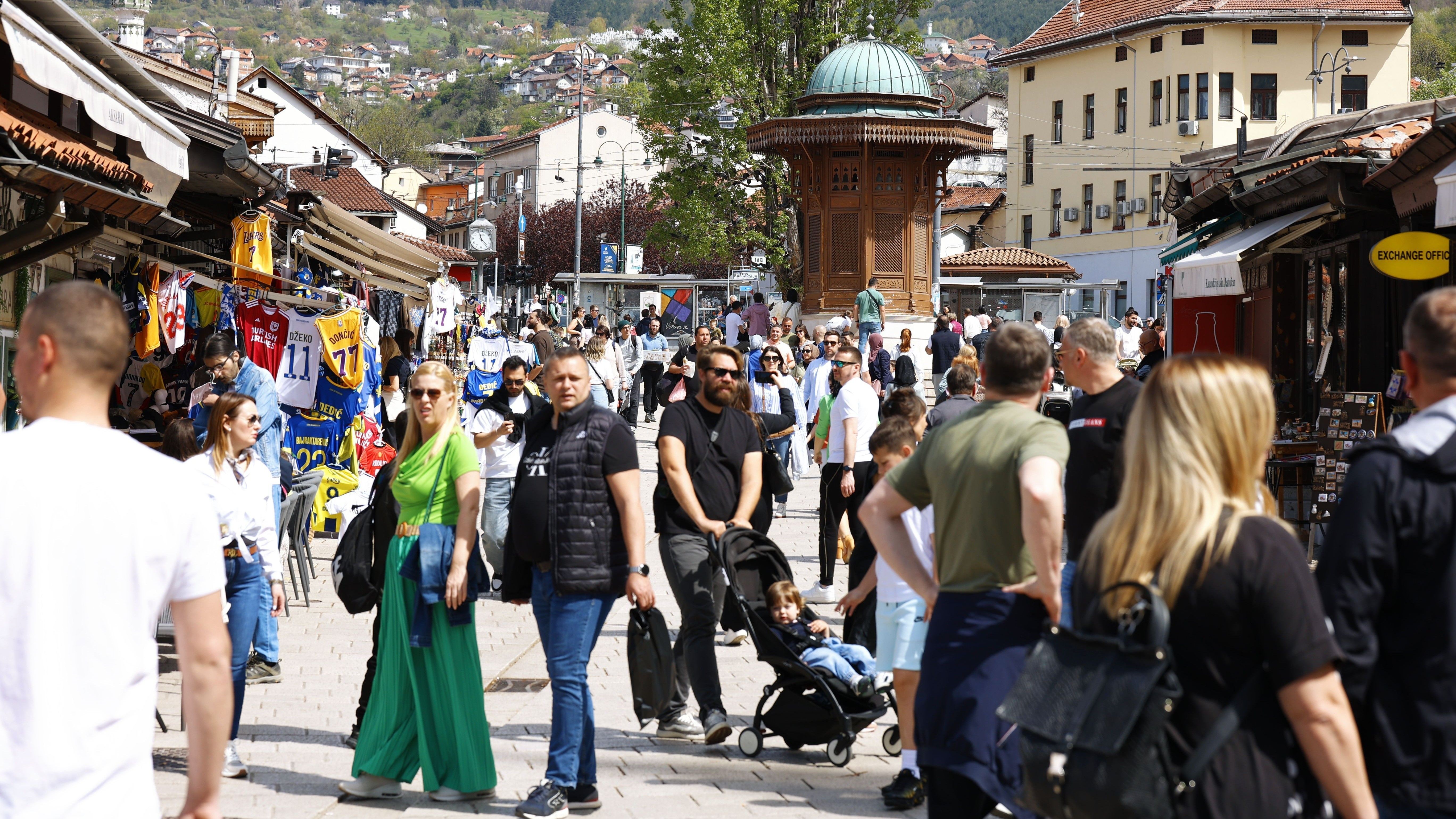Sarajevo vrvi od turista: Čak 513 atrakcija čekaju da budu otkrivene