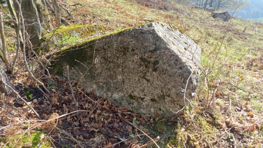 Lokacija do sada nije dokumentovana od strane arheologa ili historičara