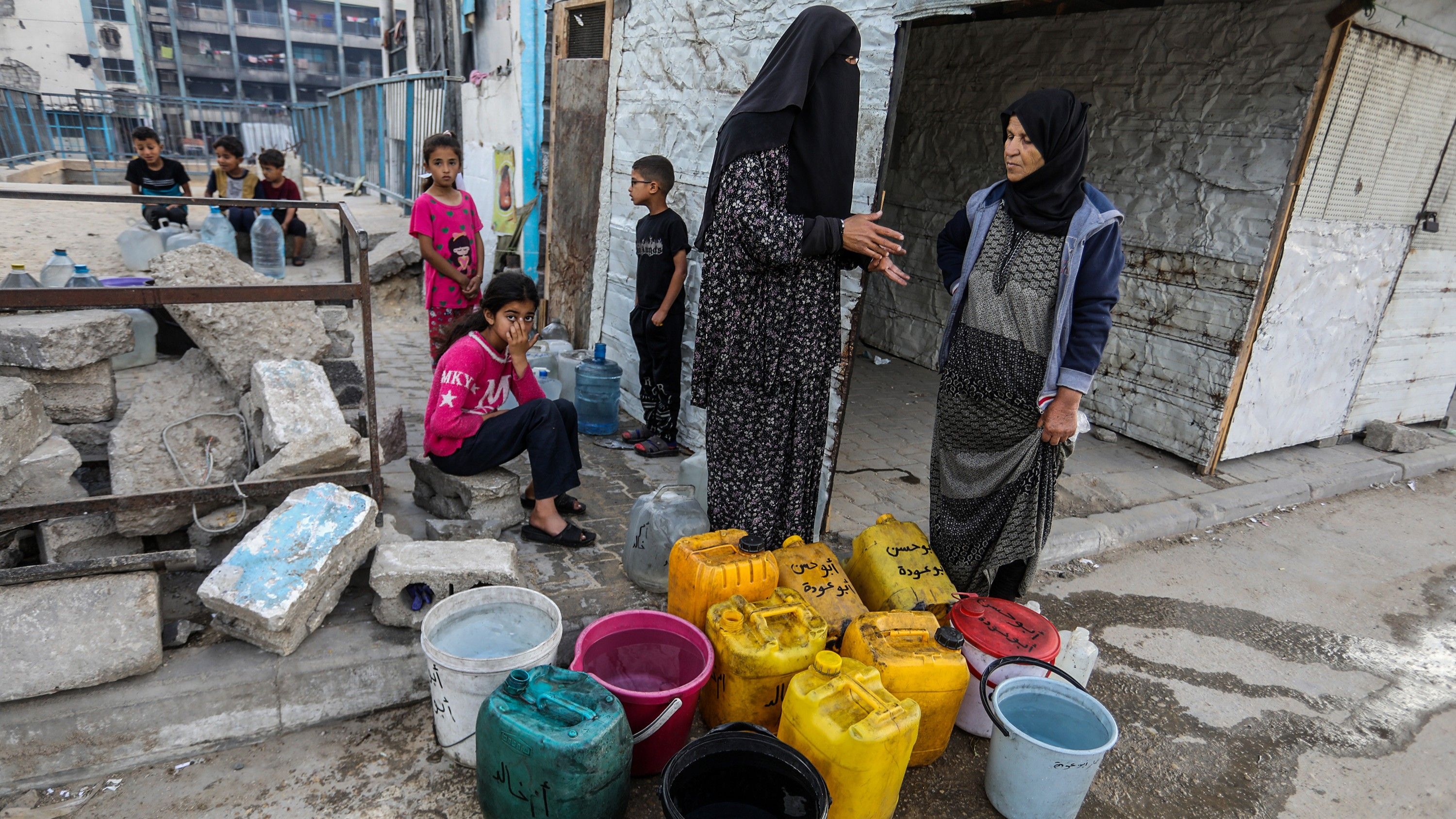 Agencija za izbjeglice saopćila je da je ostala bez zaliha brašna u enklavi ove sedmice