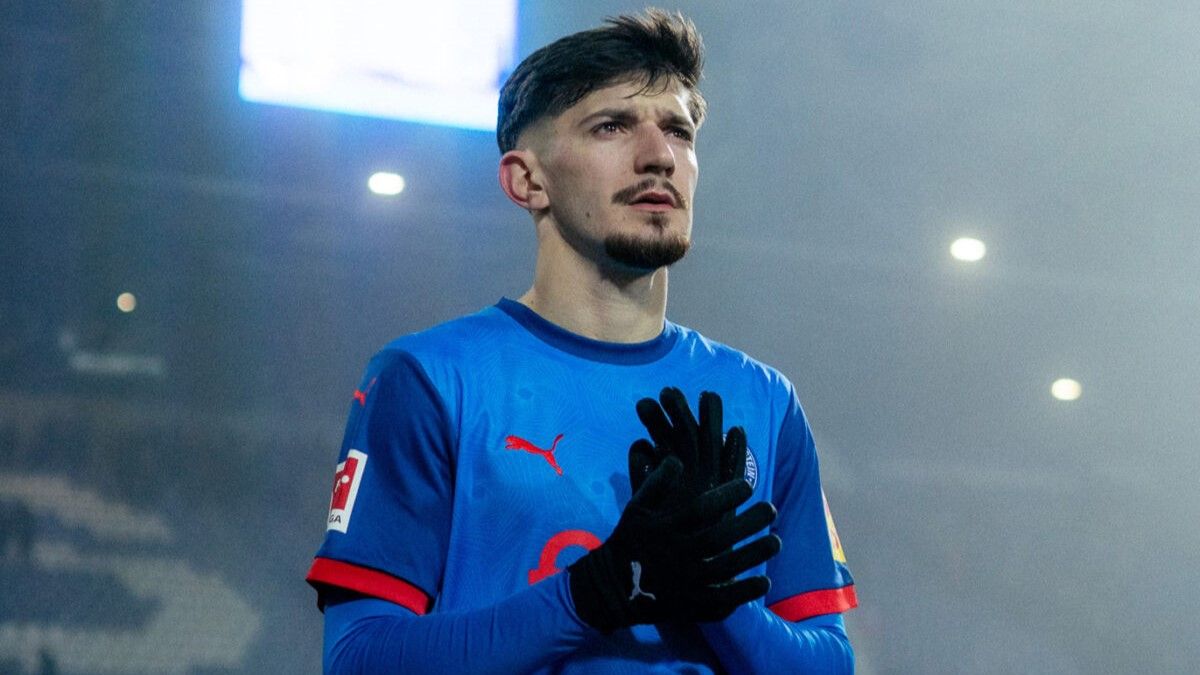 Njegova ekipa igra bitnu utakmicu u borbi za opstanak protiv Borussije Monchengladbach