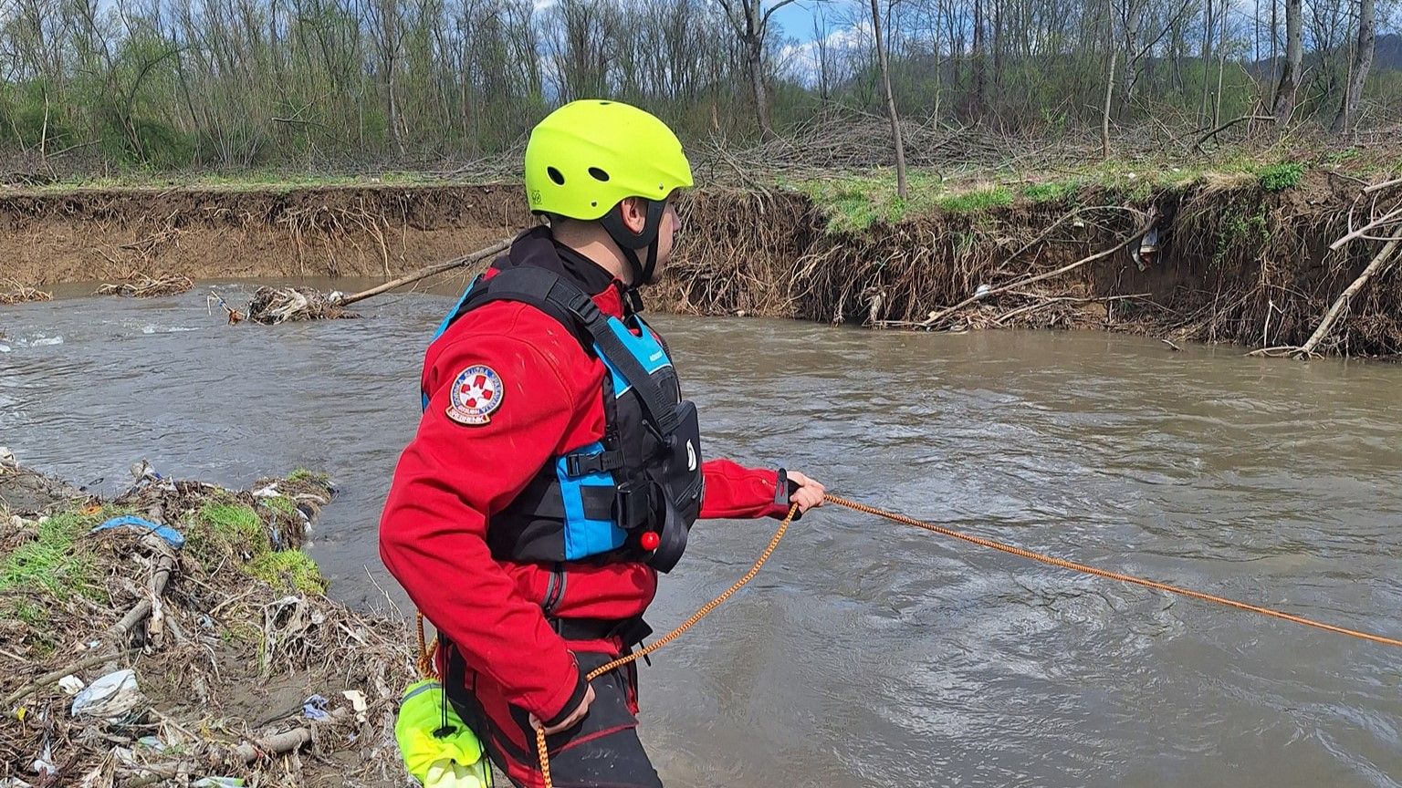 Ni šesti dan nema pomaka u potrazi za policajcem kojeg je odnijela nabujala rijeka