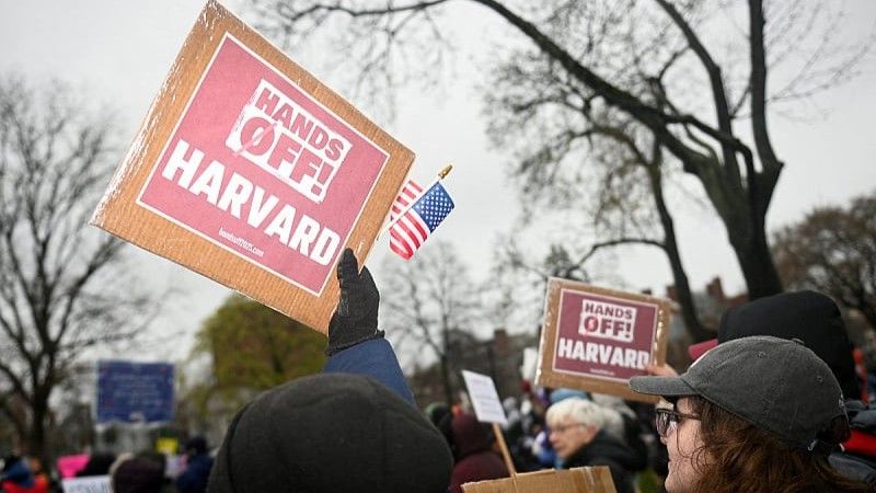 Trump zamrznuo 2 milijarde dolara sredstava Harvarda nakon što su odbili zahtjeve Bijele kuće