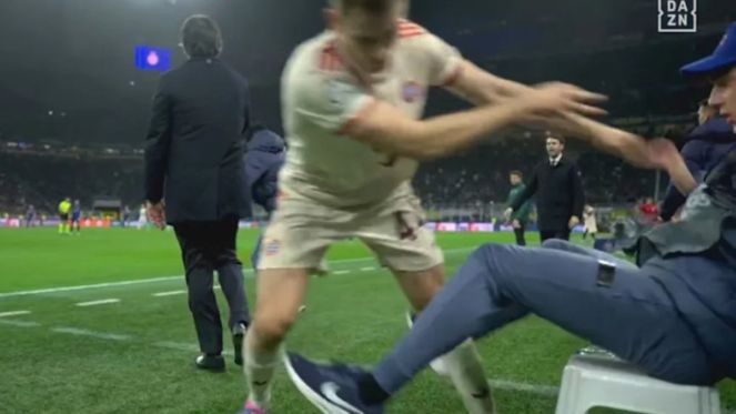 Takav potez izazvao je reakciju klupe Intera, koja je bila spremna obračunati se sa Stanišićem, no igra je brzo nastavljena.