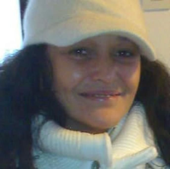 Bivša supruga pjevača, Radmila Svedružić Komlenac, s kojom je bio 22 godine u braku, iznijela je niz šokantnih optužbi na njegov račun