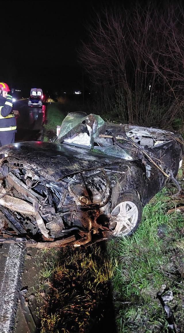 U saobraćajnoj nesreći koja se dogodila noćas u mjestu Zabrđe kod Kotor Varoši poginuo je J.I. iz tog mjesta. 