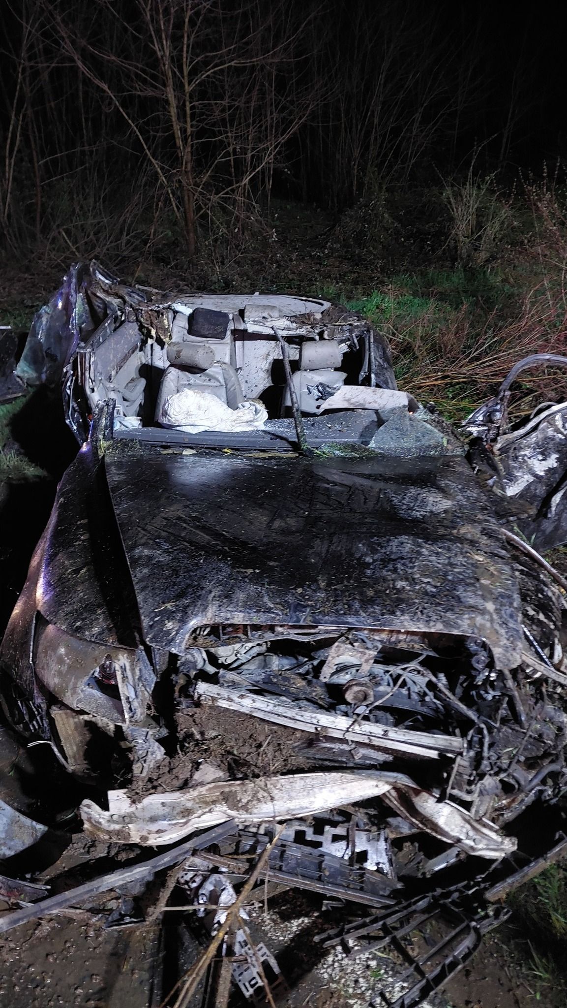 U saobraćajnoj nesreći koja se dogodila noćas u mjestu Zabrđe kod Kotor Varoši poginuo je J.I. iz tog mjesta. 