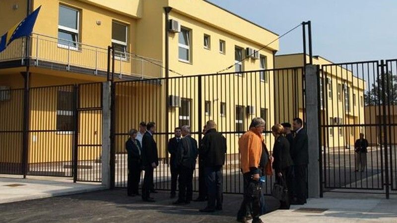 Osuđenik H. S. (17), državljanin Afganistana sa prijavom boravišta u BiH, uhapšen je u srijedu na osnovu potjernice KPZ Orašje