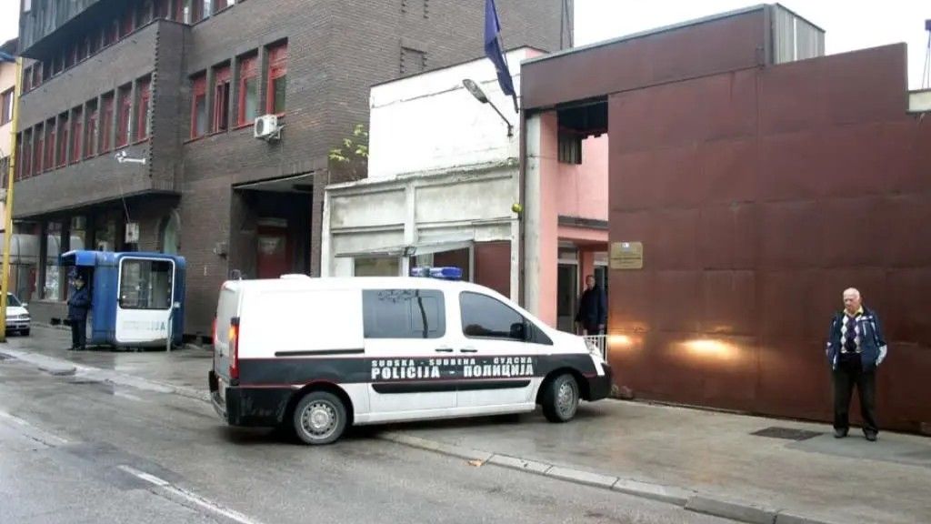 Izdata je naredba za obdukciju tijela preminulog, potvrdio je danas Admir Arnautović, portparol Tužilaštva TK