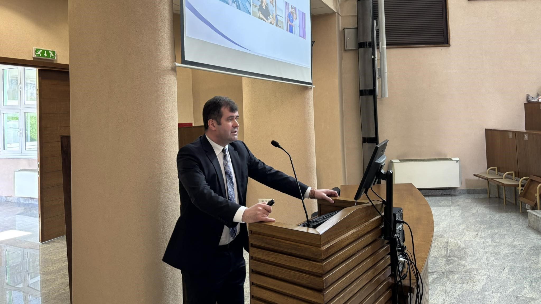 Dr. Žugor: Robotska hirurgija i umjetna inteligencija mijenjaju svijet i lice medicine