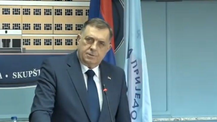 On je dodao kako se 'isto radi i bivšem ministru sigurnosti u Vijeću ministara Nenadu Nešiću'