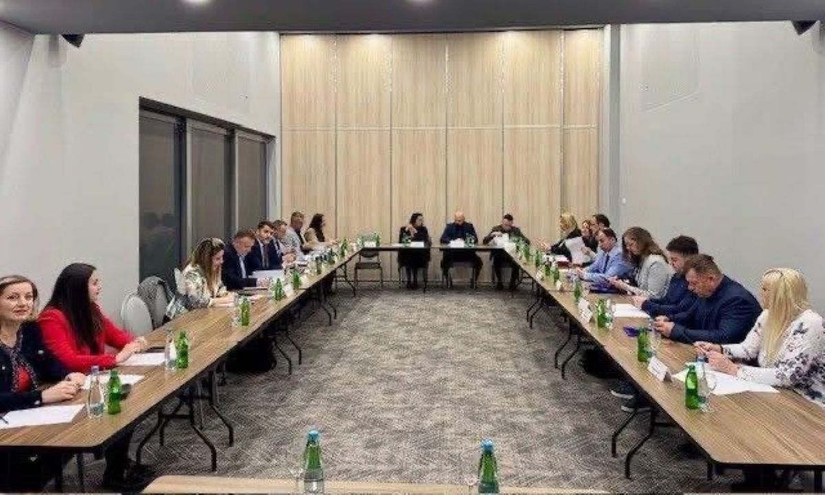 Ministar Isak održao sastanak sa kantonalnim ministrima unutrašnjih poslova