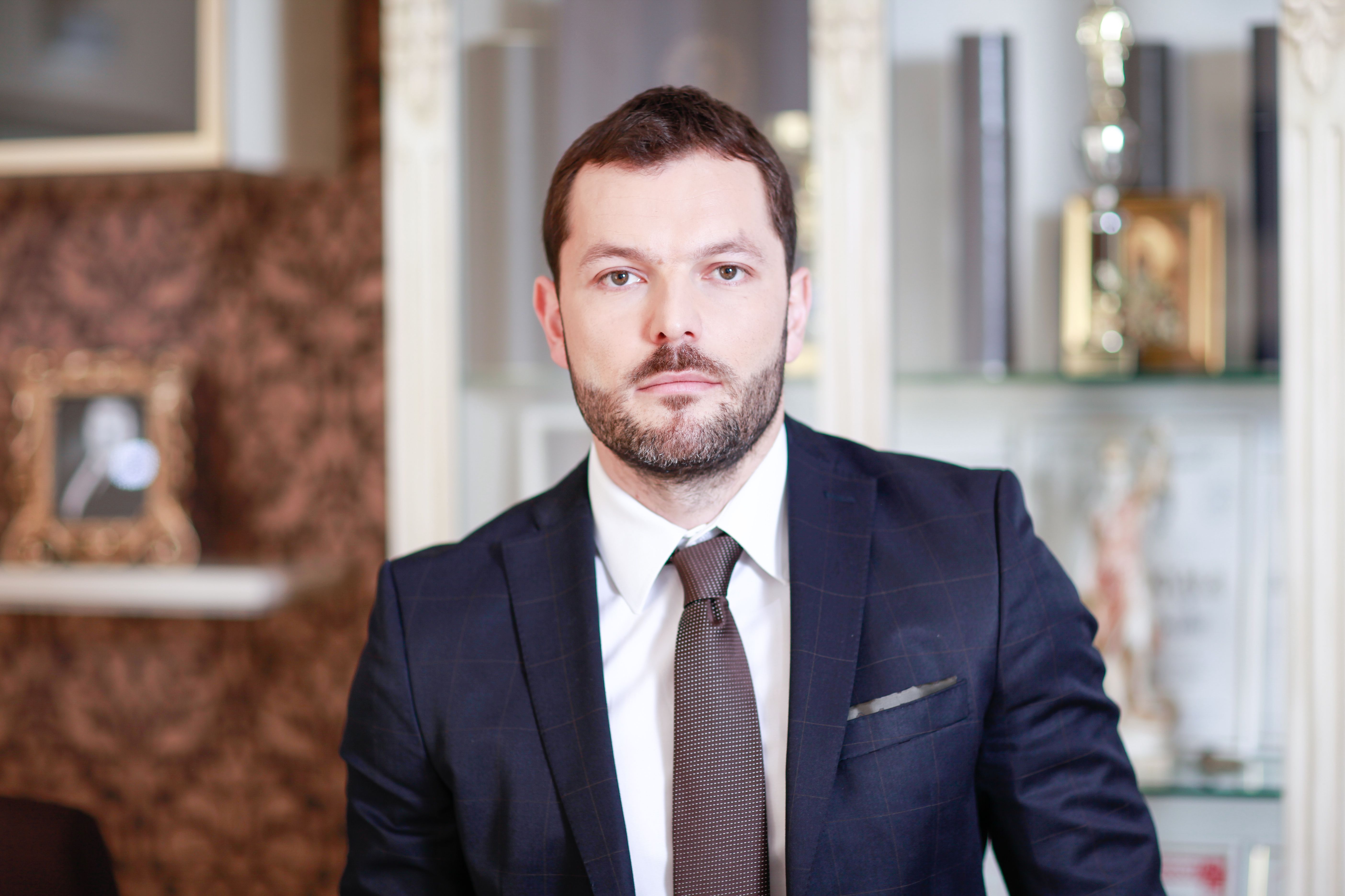 Mi radimo ono što treba da radimo u cilju zaštite naših klijenata, čekamo da vidimo na koji način će da reaguju nadležne državne institucije.