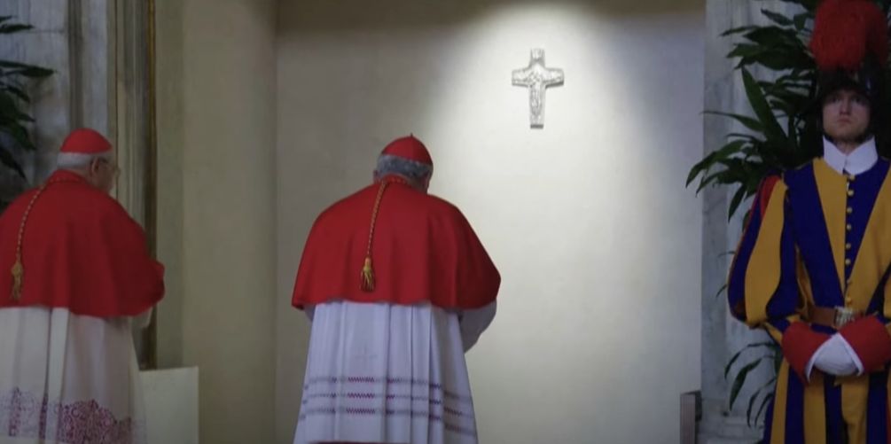 Nepregledna kolona vjernika pred grobom pape Franje u Rimu