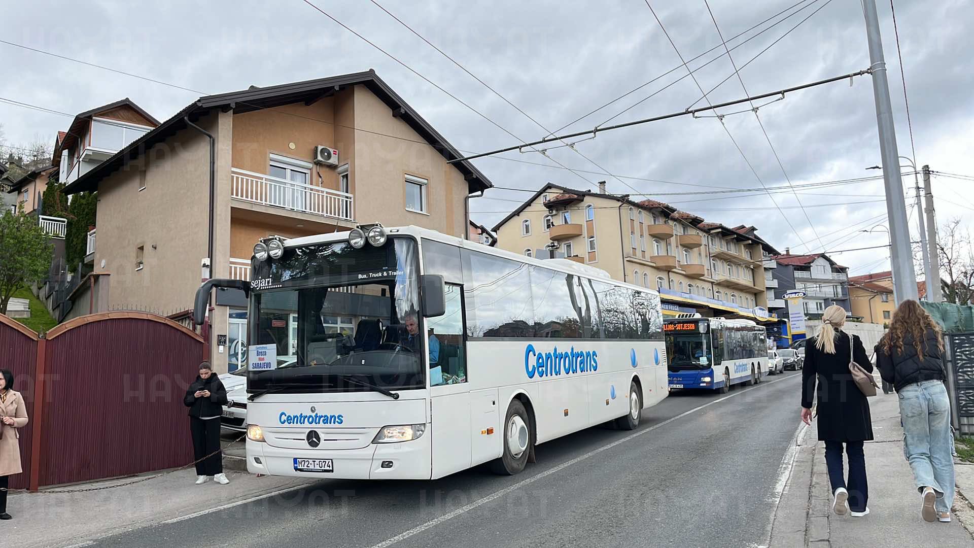 Hayat.ba na licu mjesta: U nesreći povrijeđeni radnici koji rade na rekonstrukciji trolejbuske mreže