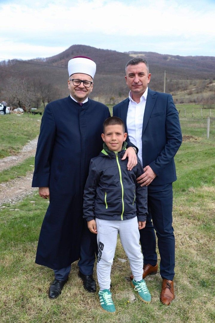 Ovom značajnom događaju za sve povratnike, prisustvovao je veliki broj nekadašnjih stanovnika ovog područja, te brojni zvaničnici i delegacije iz šire društvene zajednice