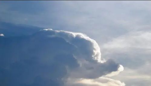 Danas, u Bosni i Hercegovini umjereno do pretežno oblačno vrijeme sa slabom kišom ili lokalnim pljuskom