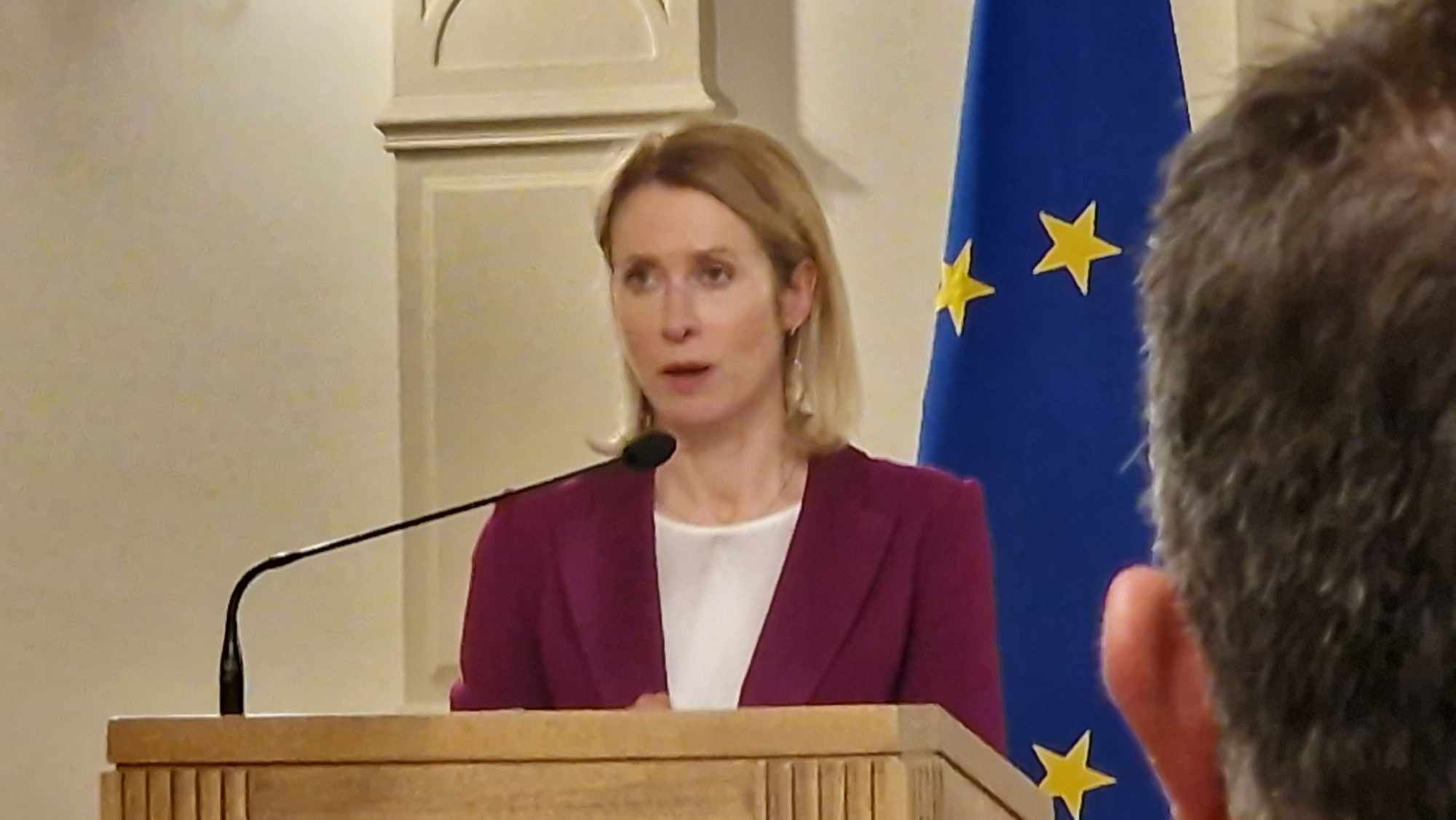 Da li je moguće da svi griješe, a da su oni upravu? Ovo je pokušaj da se uništi suverenitet BiH. Zakone koje je potpisao predsjednik RS su u suprotnosti sa Dejtonskim sporazumom. 