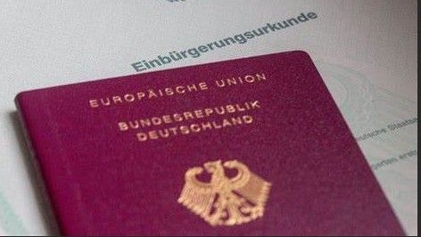 Koalicioni sporazum je sada na razmatranju članstva CDU,CSU i SPD, a ako bude odobren, najvjerovatnije će biti potpisan početkom maja