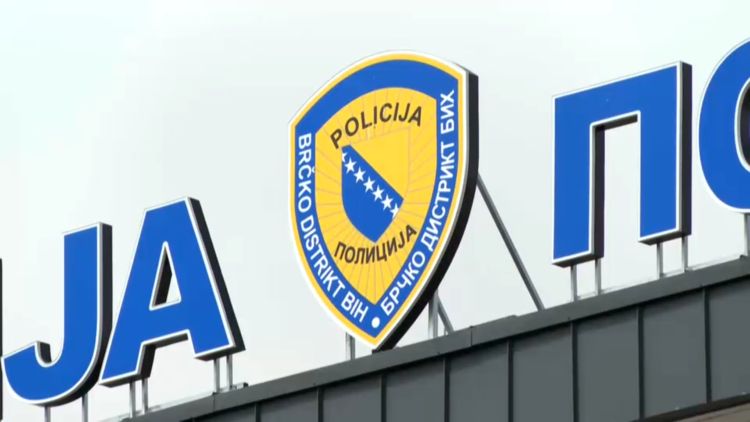 Policija utvrdila: Tri maloljetnika oštetila mezarja u Gornjim Rahićima
