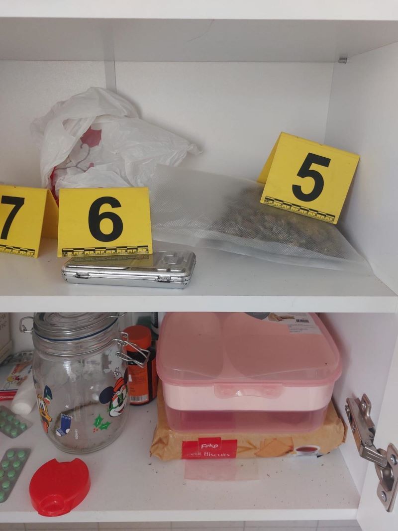 Pronađeni predmeti su oduzeti, te će biti predmet potrebnih vještačenja.