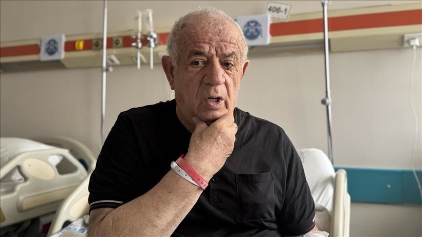 Nakon uspješne procedure, Karademirovi simptomi su se značajno poboljšali - ali više nije mogao govoriti maternji jezik.