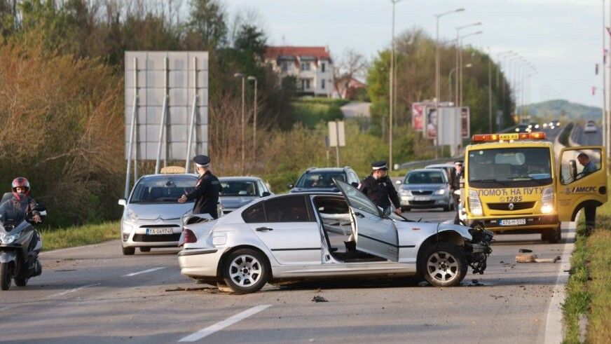 Alkohol, prebrza vožnja, vozačka dozvola: Petak - najčešći 'crni dan' na bh. putevima