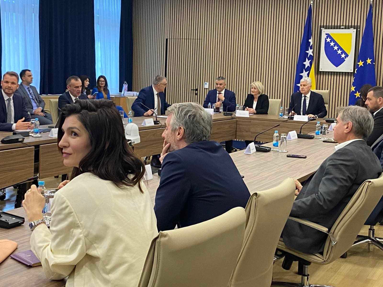 Iako je ranije kazano da bi se danas mogao potpisati kolicioni sporazum, prema našim saznanjima, to bi se ipak moglo prolongirati