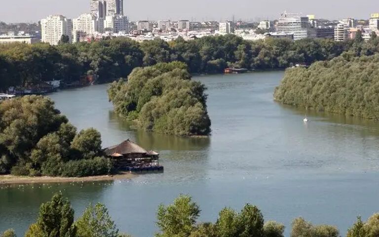 Obdukcijom bi trebalo da bude utvrđeno i da li je nesretna djevojčica ubijena ili je smrt posljedica davljenja