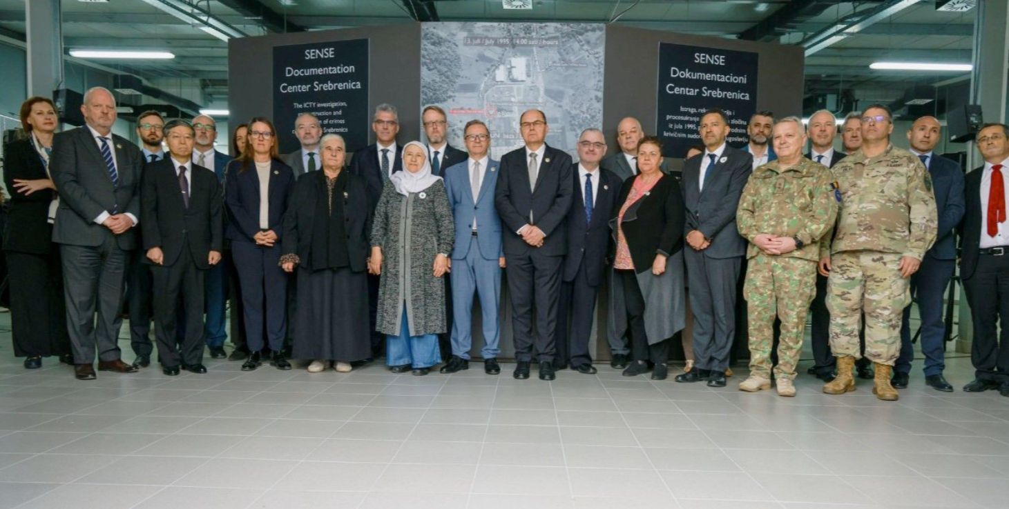 Uposlenici Memorijalnog centra imaju kvalifikacije i sposobnosti da kreiraju viziju iskrenog dijaloga među svim narodima i mirnog suživota, poručio je