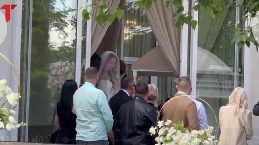 Pojavile se prve fotografije s vjenčanja Tee Tairović