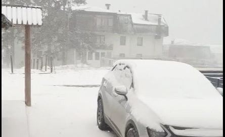 Hladna fronta drastično spustila temperature: Past će još snijega