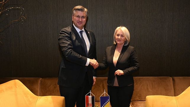 Dok Krišto sabere i oduzme: Hoće li HDZ-ovi uslovi natjerati Christiana Schmidta da odluči...