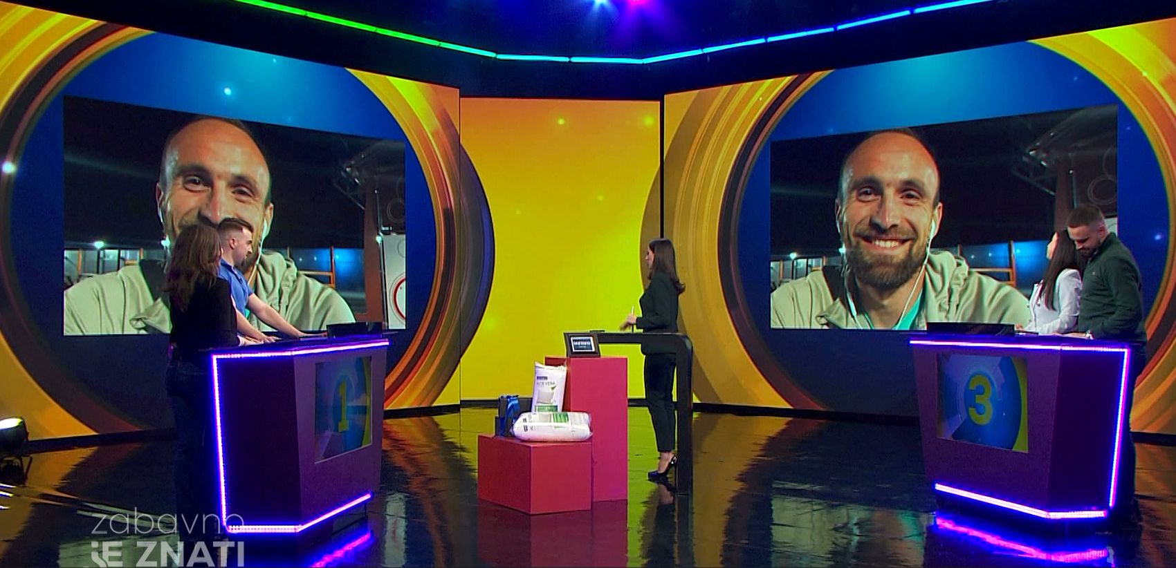 Takmičari kviza „Zabavno je znati“, koji petkom gledate na Hayat TV, upijaju nova znanja.