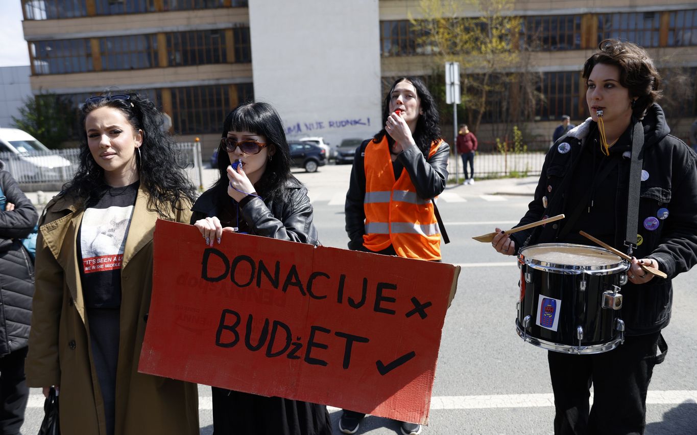 Mi živimo jednu veliku katastrofu, a to je činjenica da imamo nebrigu i nepreuzimanje odgovornosti vlasti, rekla Berbić