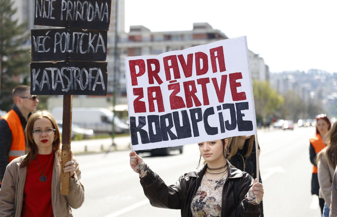 Mi živimo jednu veliku katastrofu, a to je činjenica da imamo nebrigu i nepreuzimanje odgovornosti vlasti, rekla Berbić