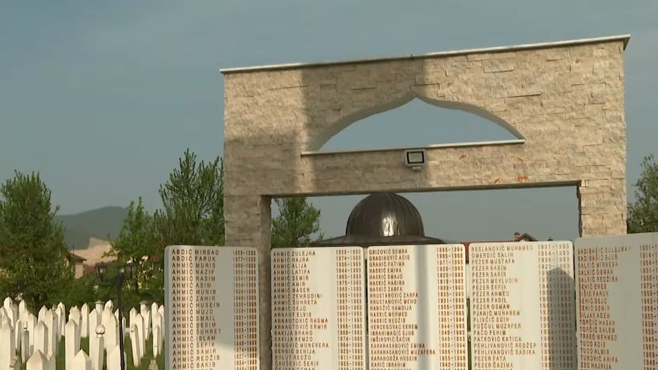 U kino sali u Vitezu održava se naučna tribina pod nazivom- Zločin u Ahmićima: historijski kontekst, presude i važnost pamćenja