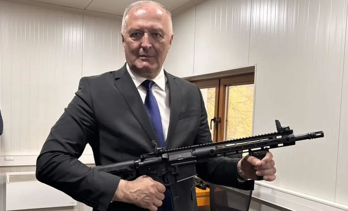 Razvojem namjenske industrije Bosne i Hercegovine naša zemlja postaje sve više spremna i samostalna u odbrani suvereniteta, teritorijalnog integriteta i cjelovitosti - naveo je on