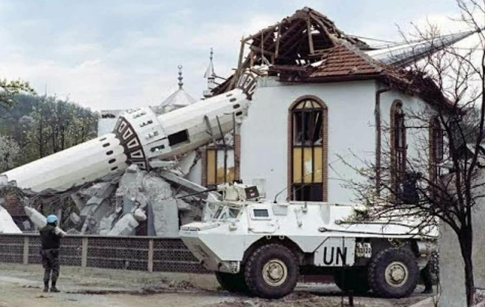 Simbol stradanja Ahmića postala je i potpuno uništena džamija, čije su slike obišle svjetsku javnost.