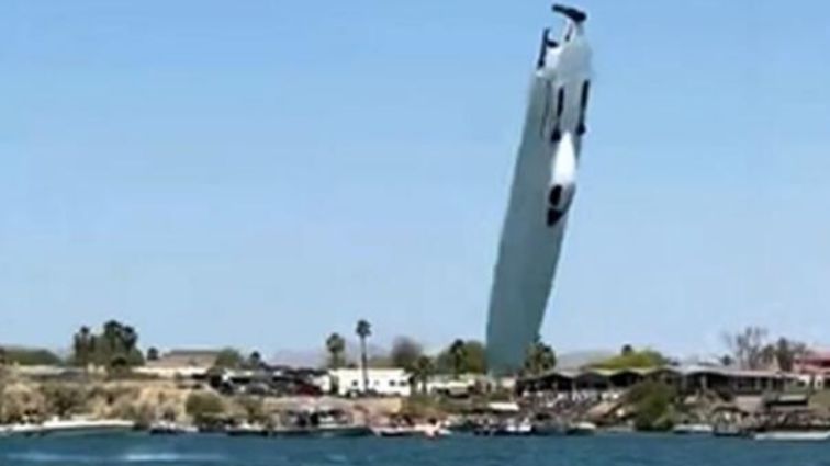 Klark je pohvalio kvalitetnu izradu glisera, koji je izdržao snažan udarac i nije se raspao