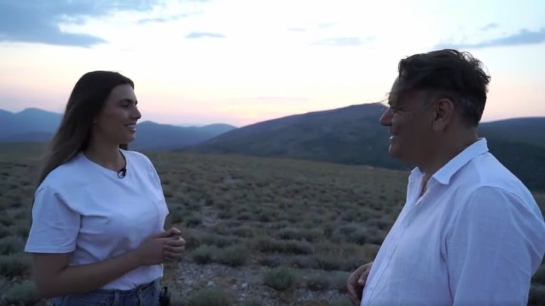 Jedan od videa, u kojem naš gost Muhamed Kahrimanović obara Guinnessov rekord u razbijanju limenki piva, dostigao je 34,8 miliona pregleda