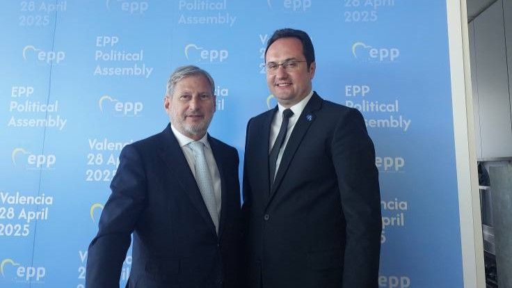 Na izbornom Kongresu EPP-a izabrani su za novi mandat predsjednik EPP-a g. Manfred Weber, deset potpredsjednika i generalni sekretar EPP-a