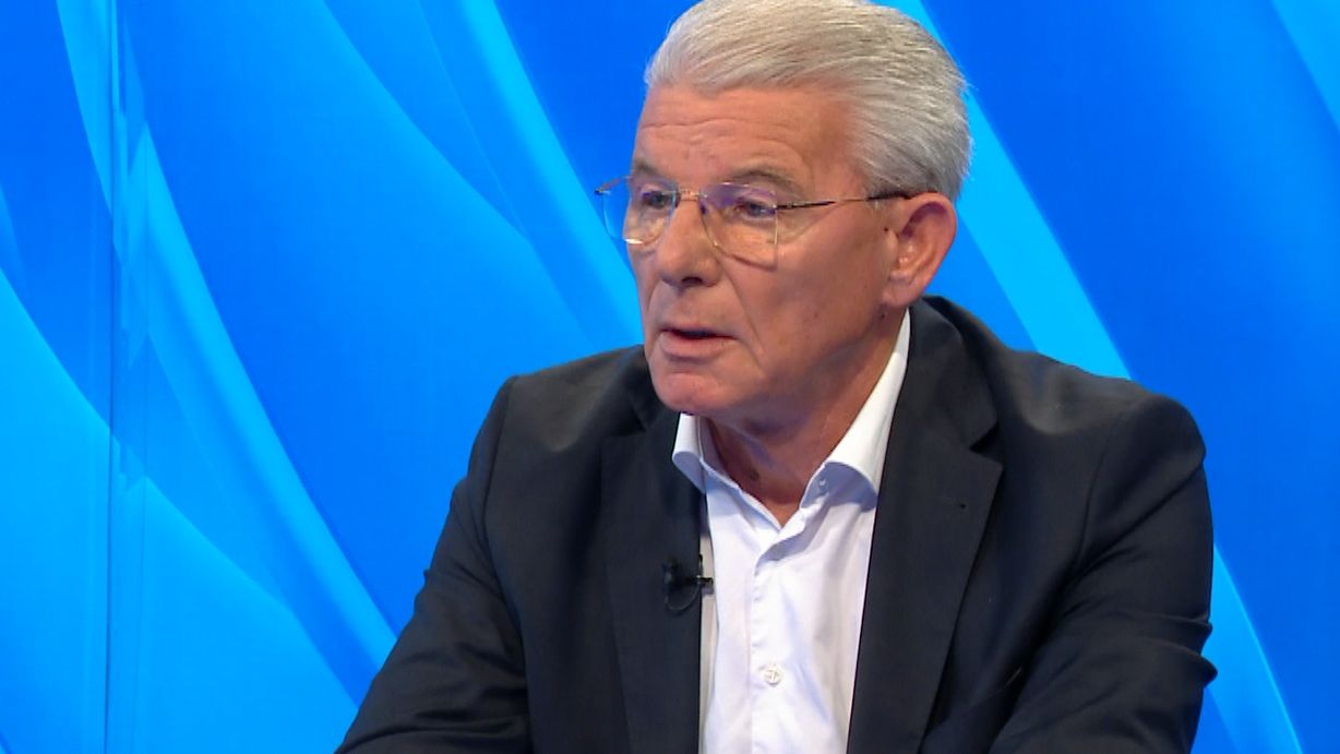 Parlamentarni život i na nivou Bosne i Hercegovine i u Federaciji BiH je u potpunoj blokadi nakon što je danas HDZ srušio dnevni red redovne sjednice Zastupničkog doma PFBiH